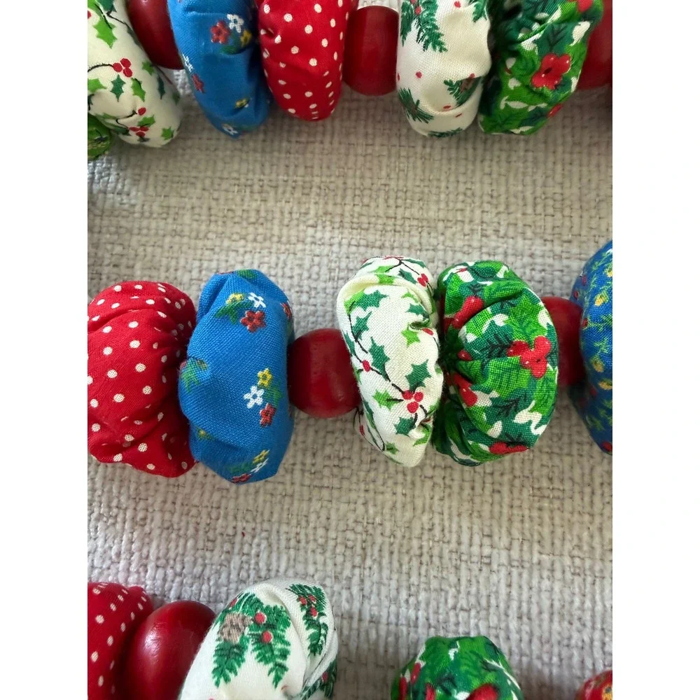 Vtg Handmade Christmas Decor Fabric Garland Stuffed Cloth Beads 152